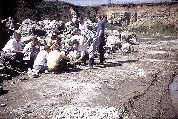 Für die Apollo-Missionen führten amerikanische Astronauten im Ries ein Feldtraining durch.